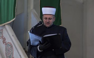 (VIDEO) Hutba mostarskog muftije Salem ef. Dedovića u Karađoz-begovoj džamiji 03.04.2020.