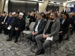 Skupština Medžlisa IZ zatražila intervenciju visokog predstavnika i prozvala bošnjačke političke subjekte