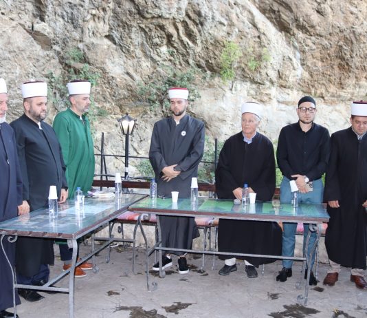 Blagaj: Mevludom i dovom odata počast šehidima